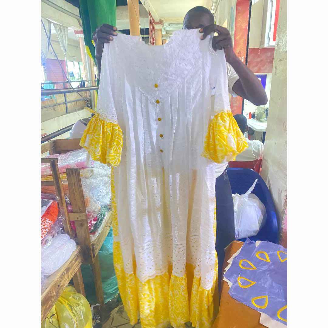 Robe brodée coton femme jaune blanc, longue bohème chic manches bouffantes