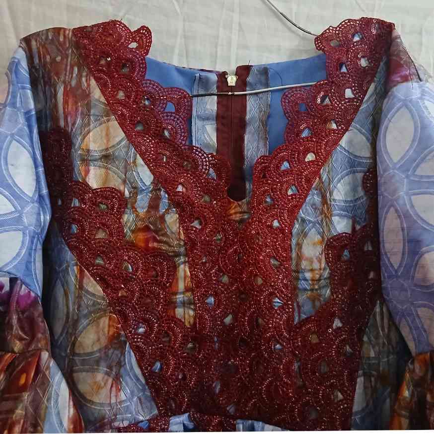 Robe bohème chic femme longue patchwork dentelle bordeaux bleu ethnique