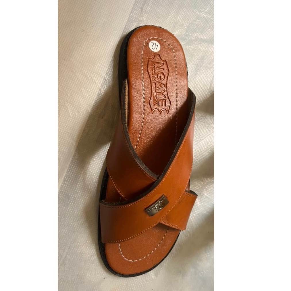 Sandale homme cuir Ngaye marron clair confortable, semelle antidérapante