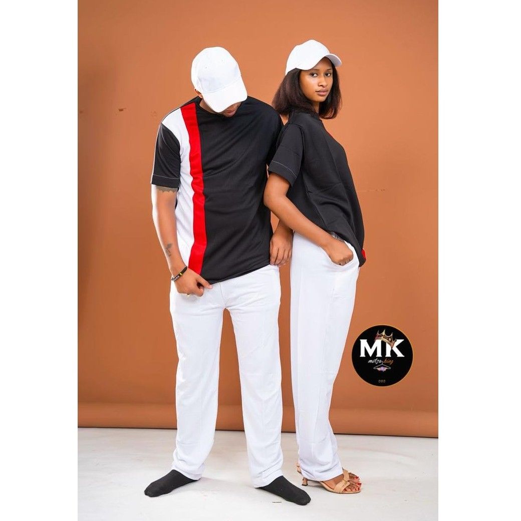 Ensemble assorti homme et femme en rouge bordeau