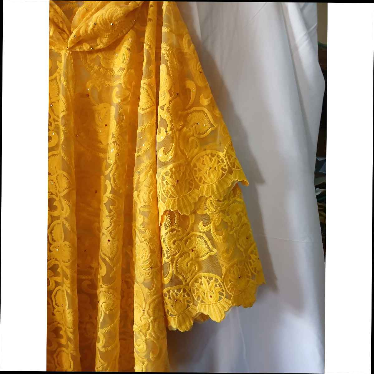 Robe bohème dentelle jaune longue