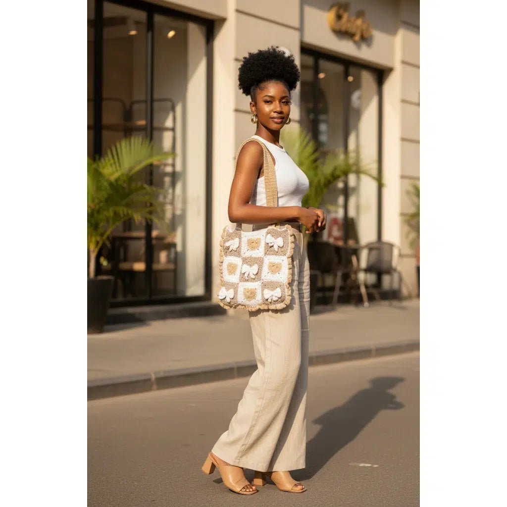 Sac crochet beige et blanc à cœurs