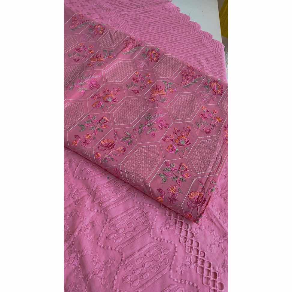 Tissu rubia coton chic rose brodé fleurs, idéal cérémonie et haute couture