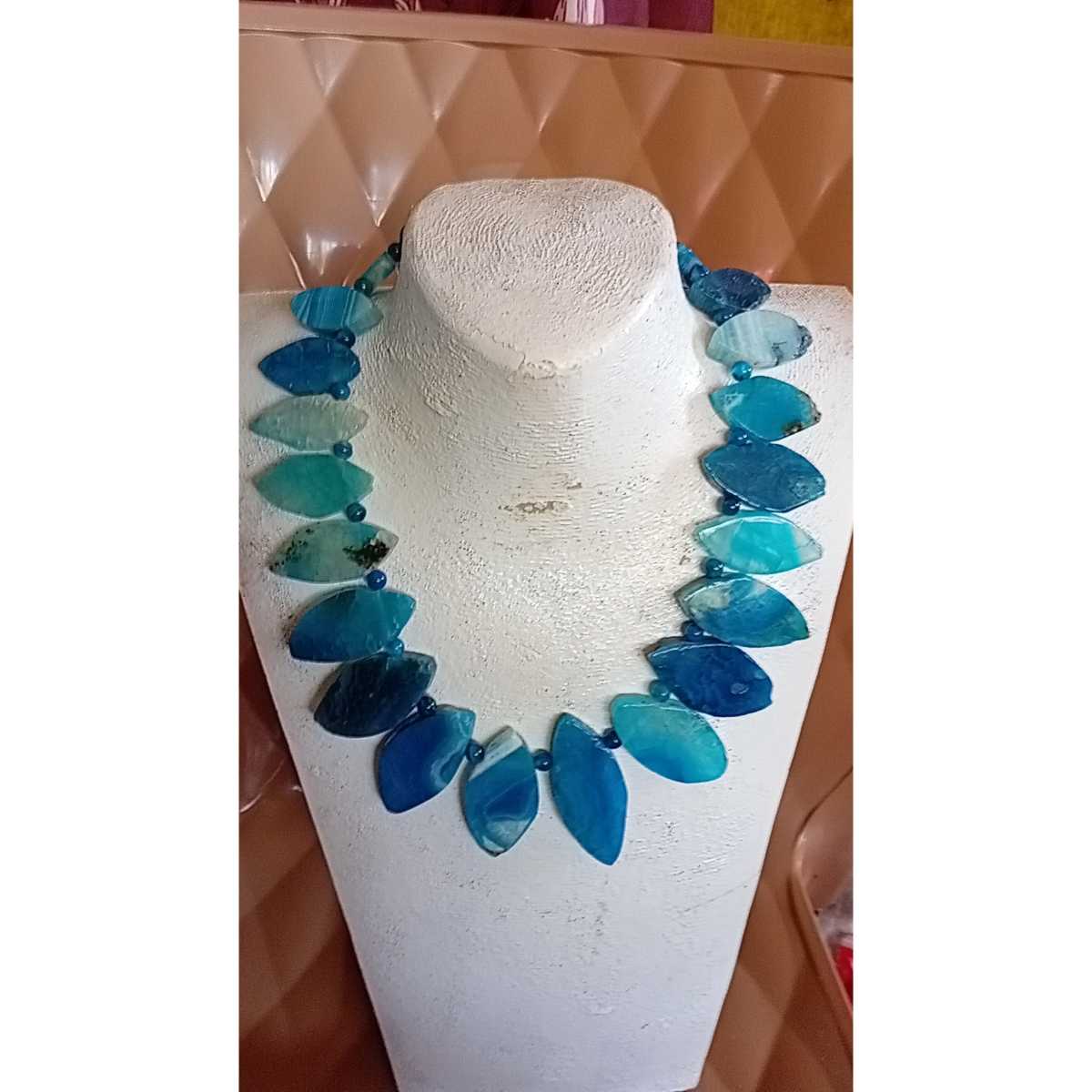 Collier pierre naturelle bleu agate et calcédoine, bijou artisanal femme