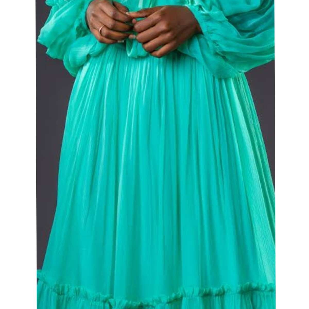Robe femme mousseline longue élégante, fluide, manches transparentes, col nœud