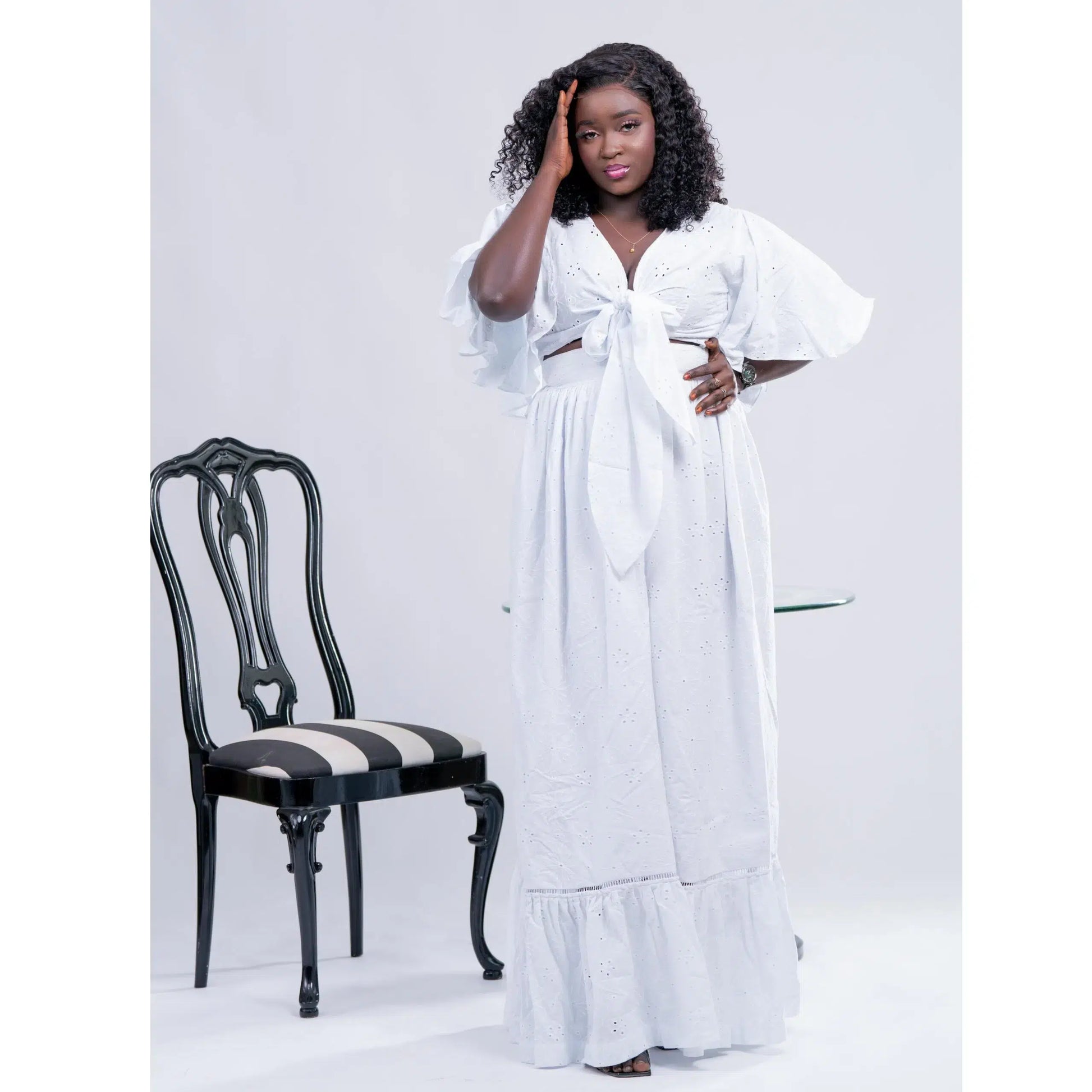 Robe Brodée Anglaise Longue à manches papillons Blanche pour femmes