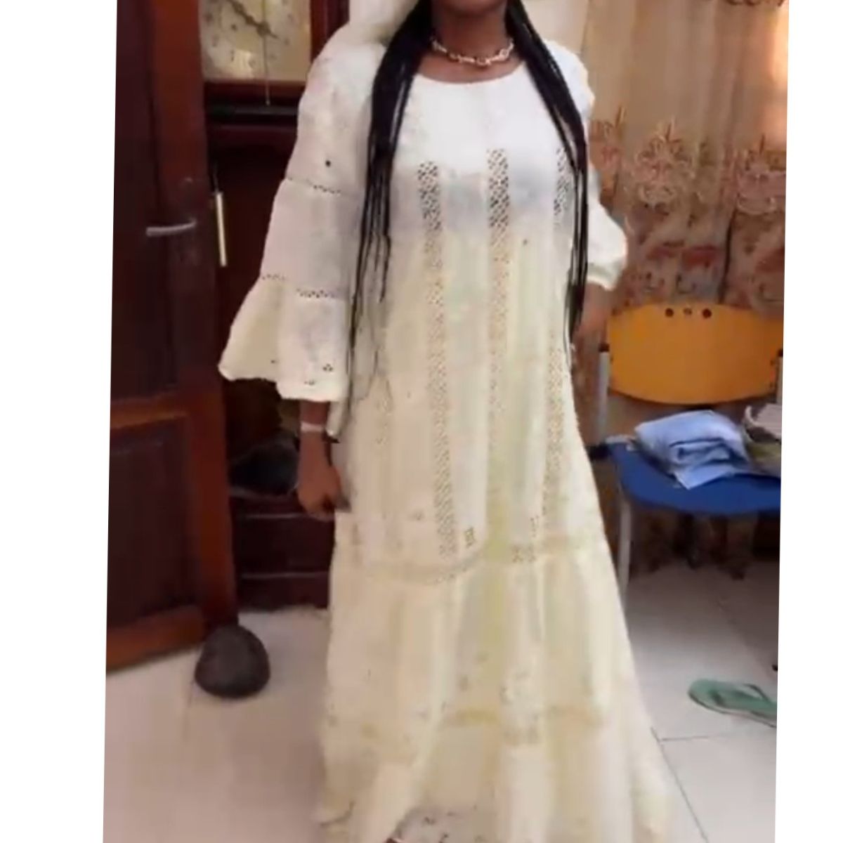 Robe brodée femme longue élégante coton blanc bohème chic été cérémonie