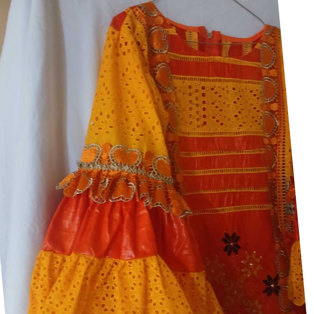 Robe bazin orange femme brodée, élégante cérémonie ou soirée grande taille