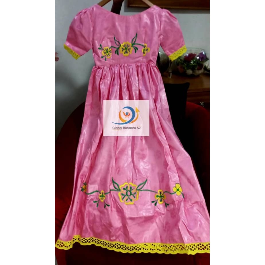 Robe fille cérémonie rouge brodée bazin riche