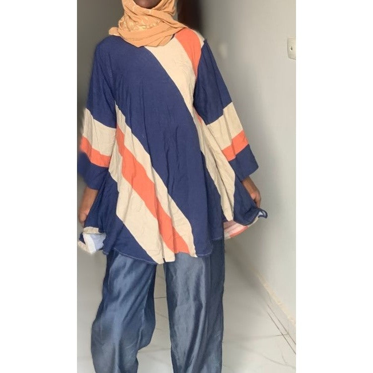 Ensemble pantalon femme bleu beige ample et confortable, casual chic moderne