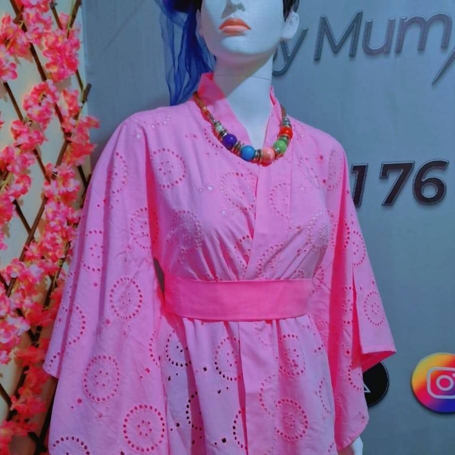 Chemise femme broderie anglaise rose, blouse large bohème chic ceinturée