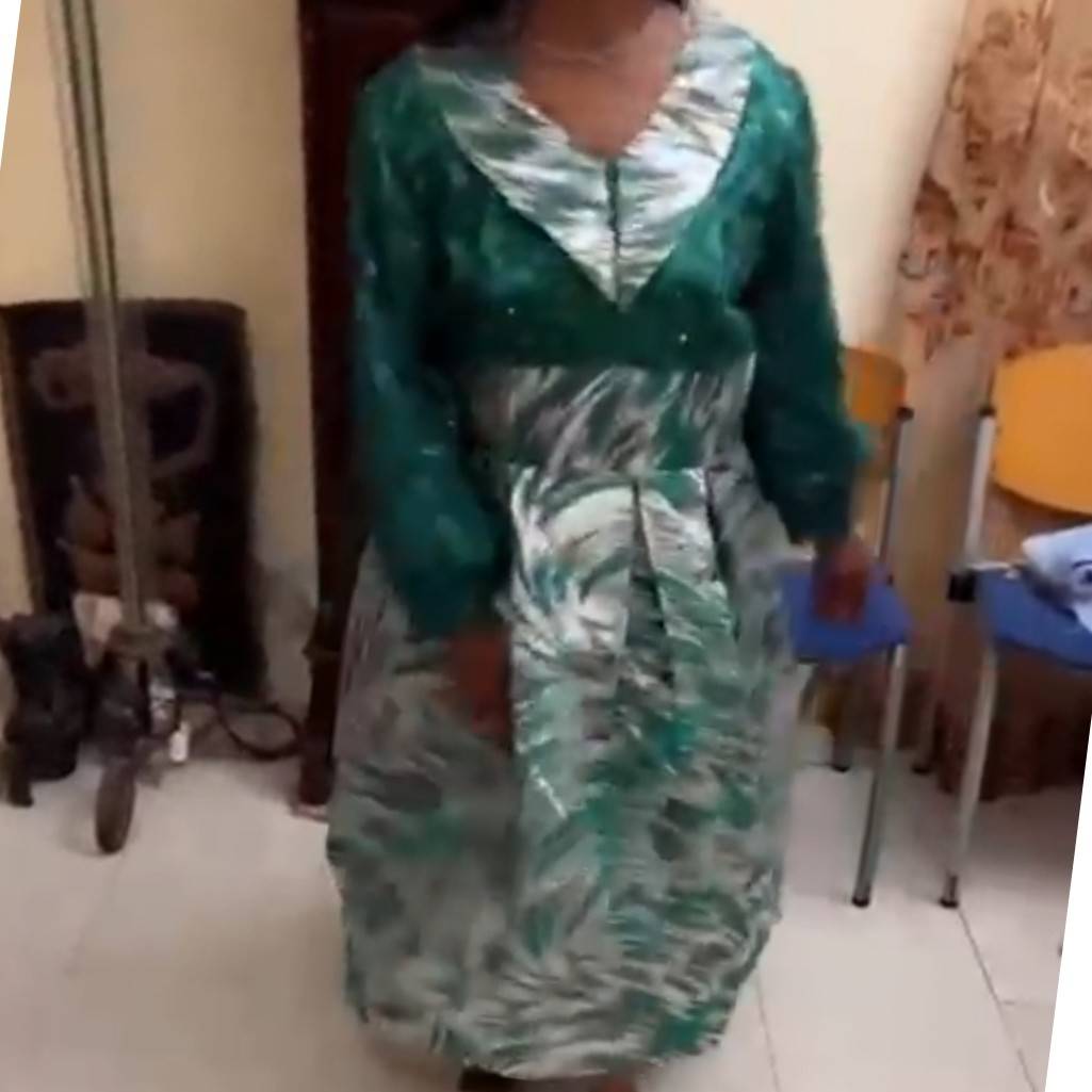 Robe femme brocart et soie élégante longue, chic été, grande taille
