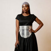 Robe ZAYA courte noire évasée avec ceinture pagne tissé