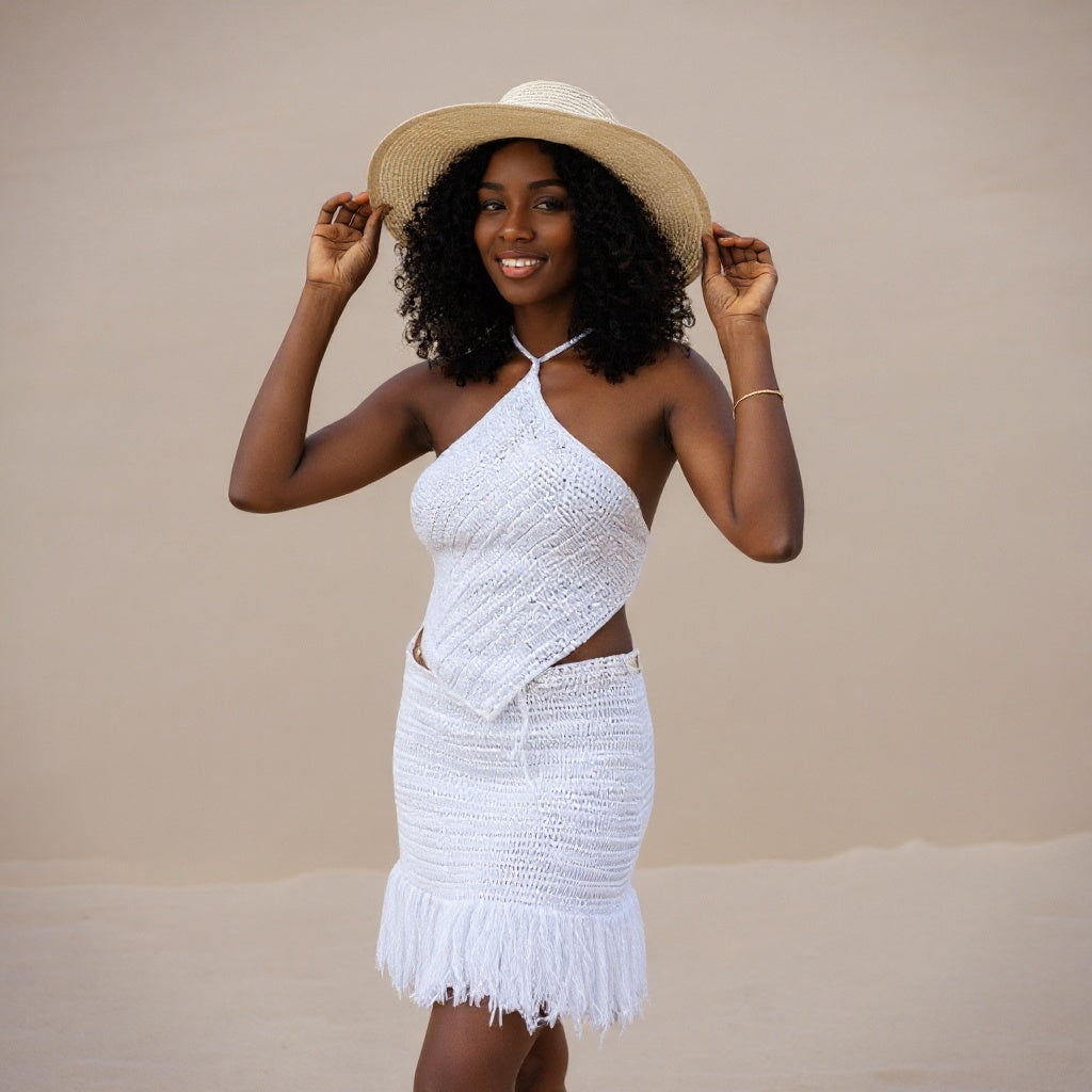 Ensemble de plage blanc en crochet top et jupe