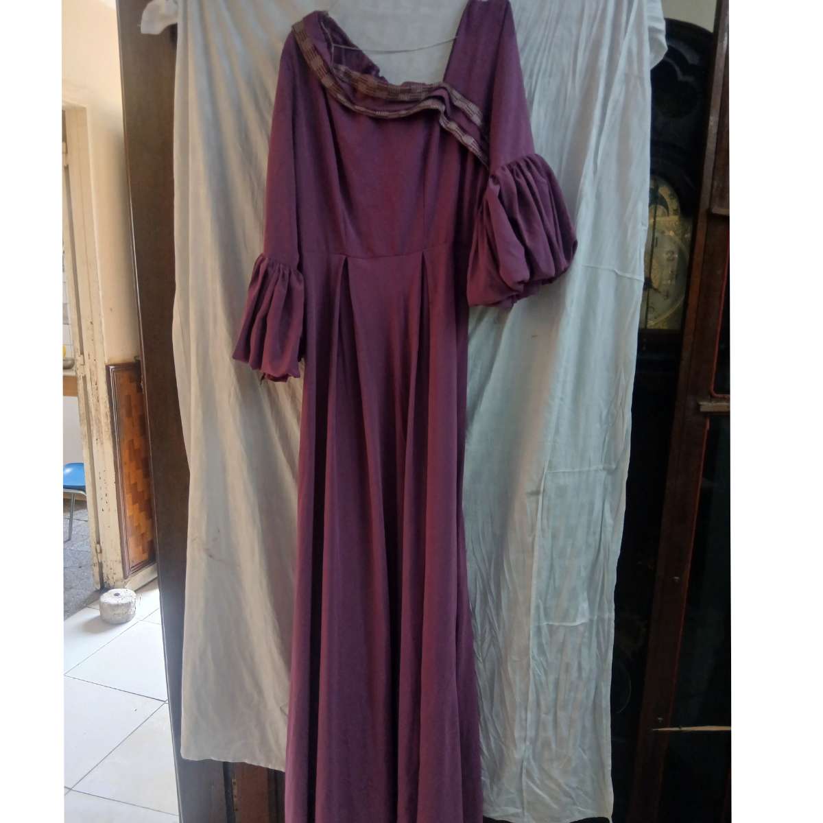 Robe femme coton pagne tissé chic, longue élégante, col asymétrique