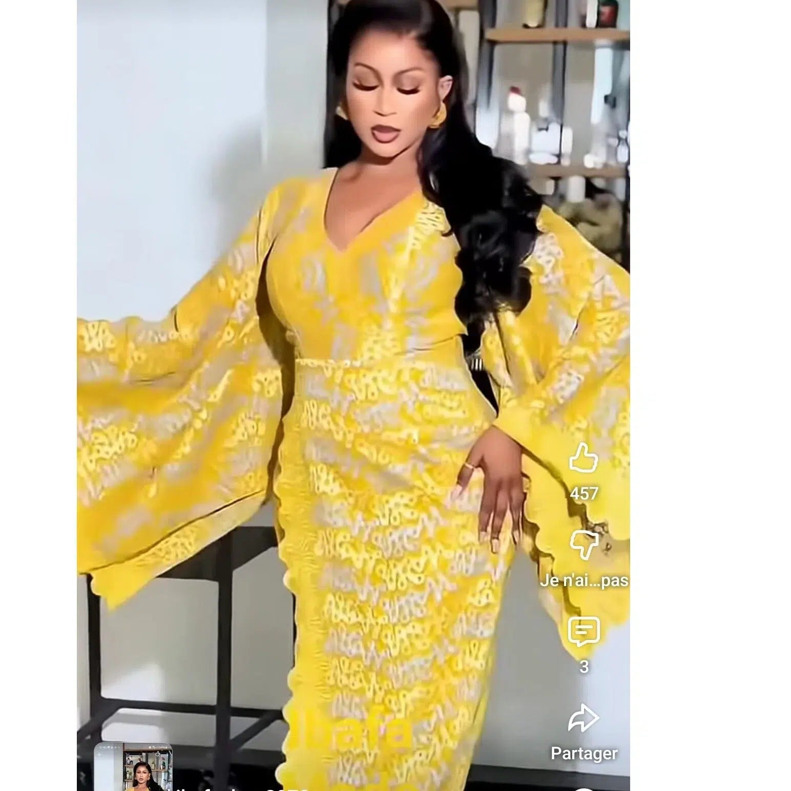 Robe femme jaune soleil avec manches évasées