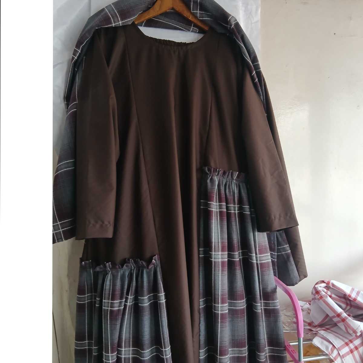 Robe Maxi Élégance en Coton Marron à Carreaux - Confort Moderne