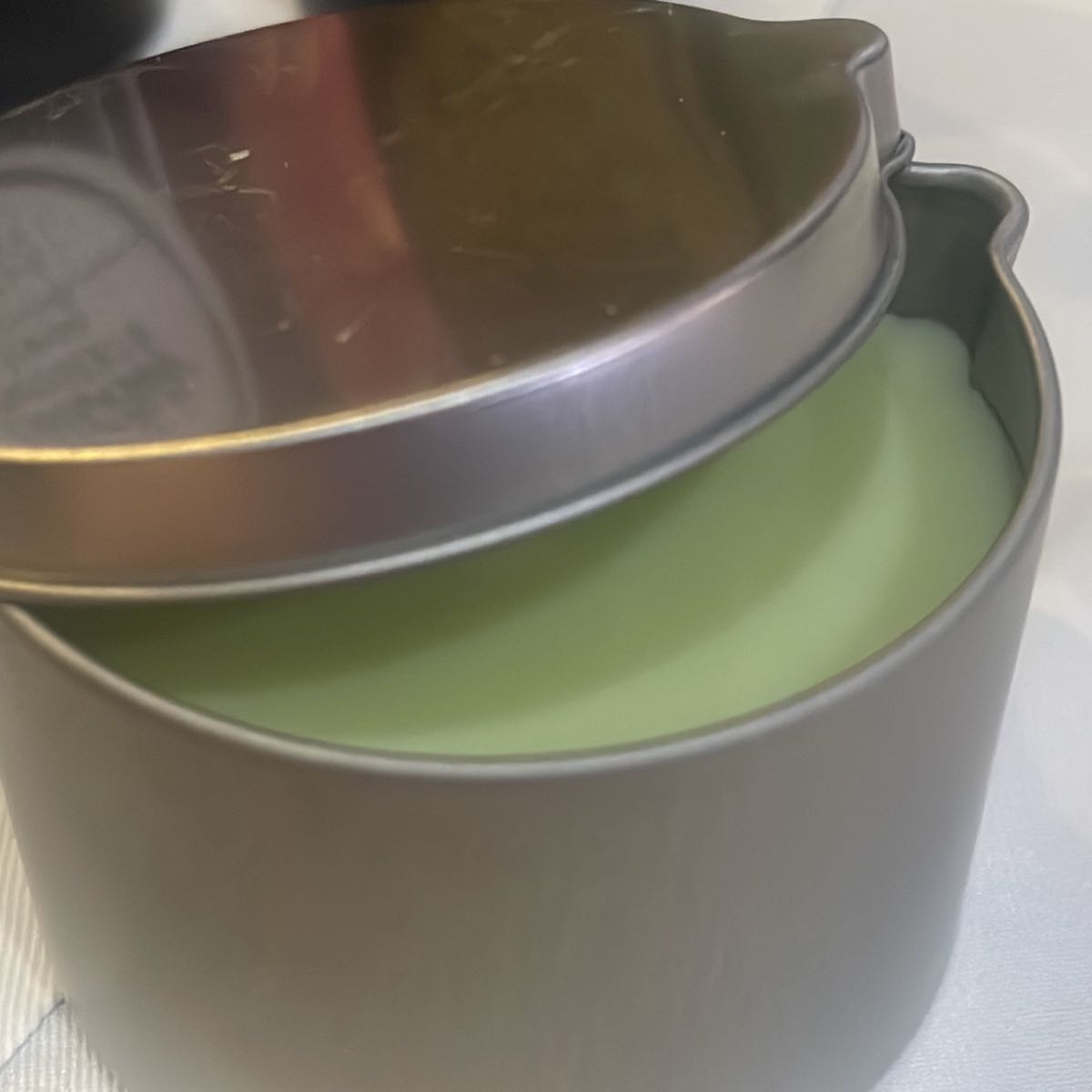 Bougie de massage camomille et menthe basilic naturelle, bien-être relaxant