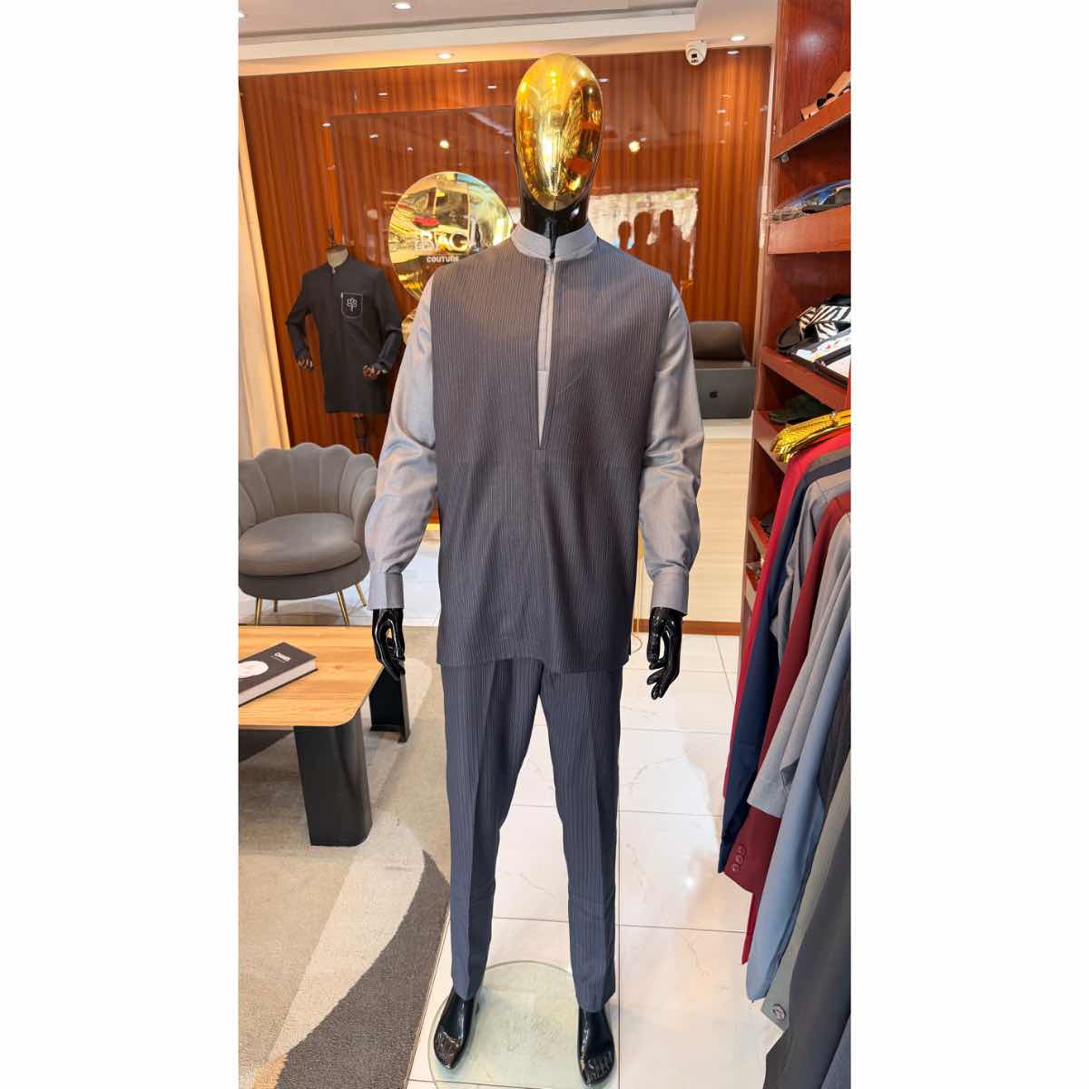 Ensemble homme africain avec gilet costume