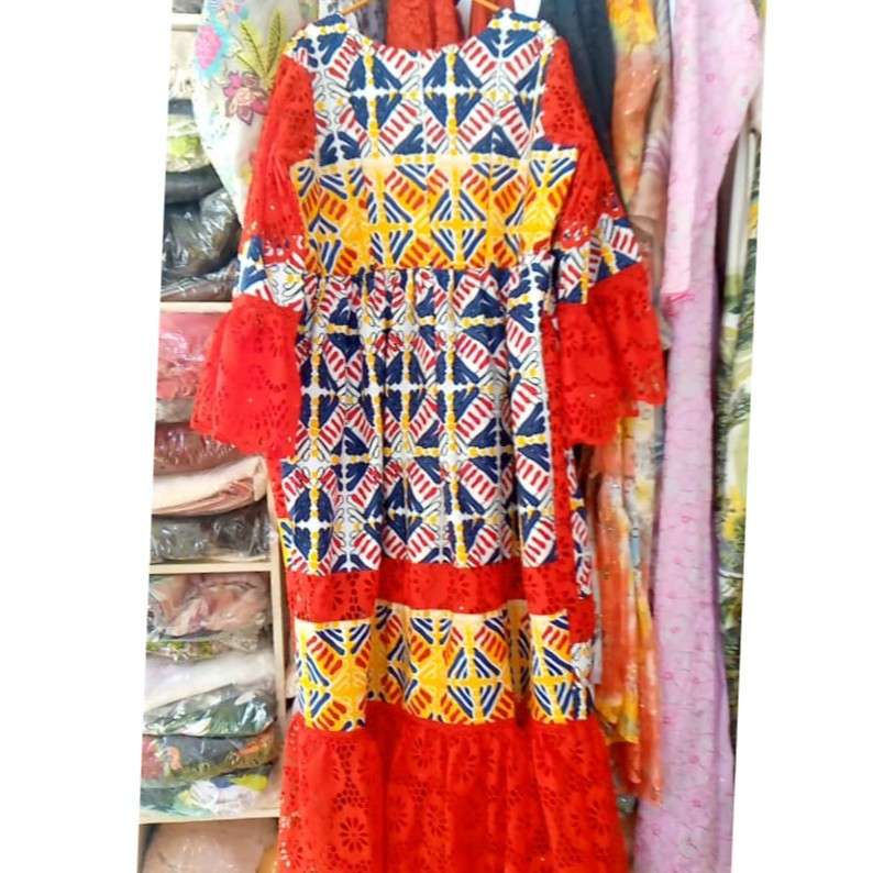 Robe brodée rouge femme bohème avec manches bouffantes