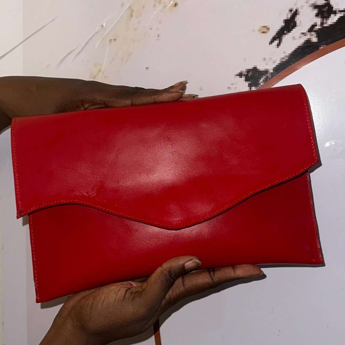 Pochette rouge femme en cuir | Pochette enveloppe élégante soirée chic