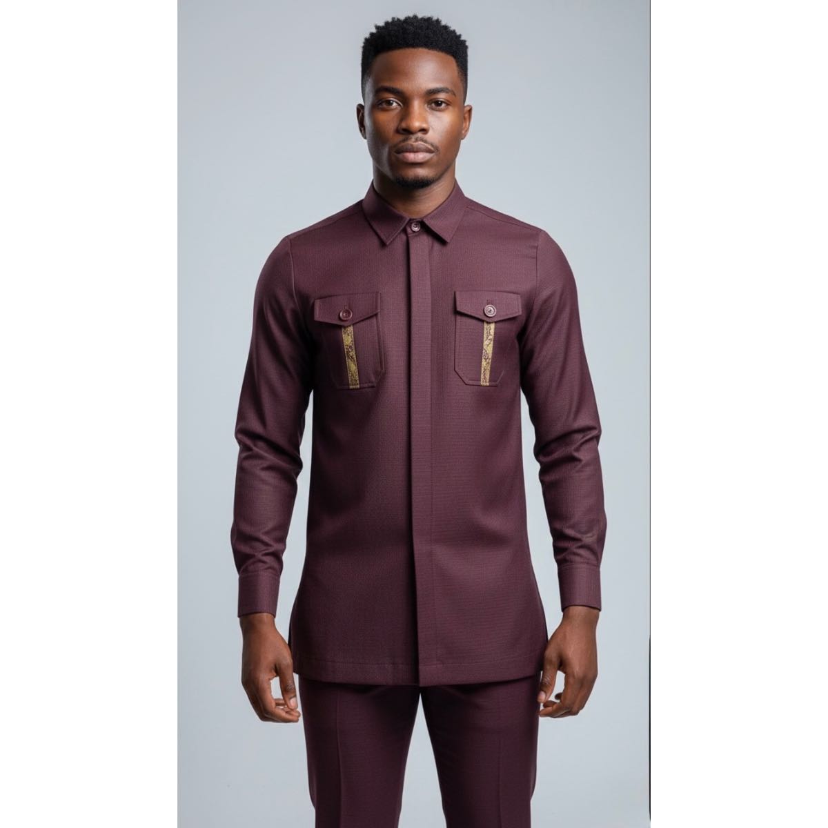 Ensemble couture homme élégant chemise bordeaux et pantalon coupe droite