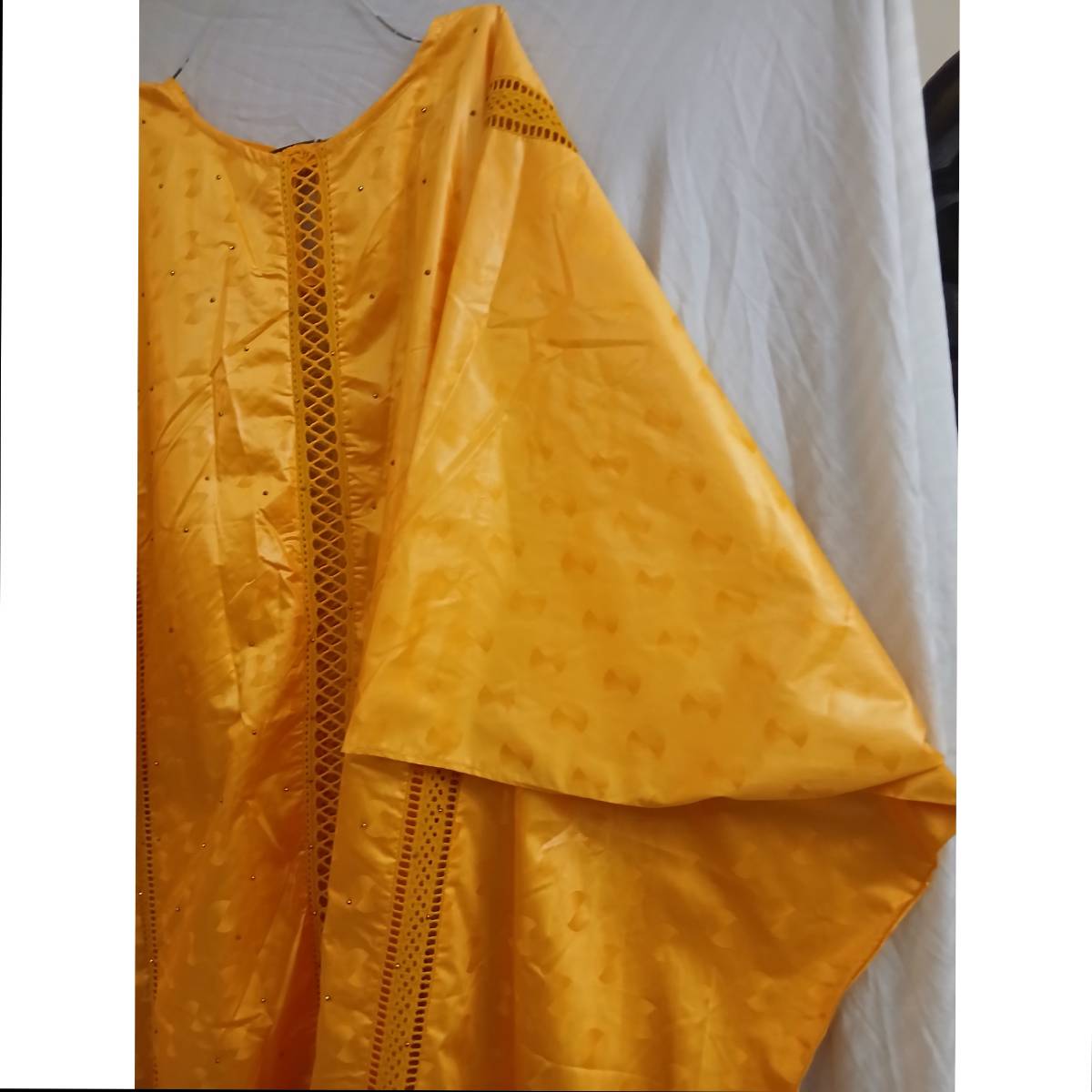 Boubou femme jaune Geztner brodé, tunique africaine élégante cérémonie