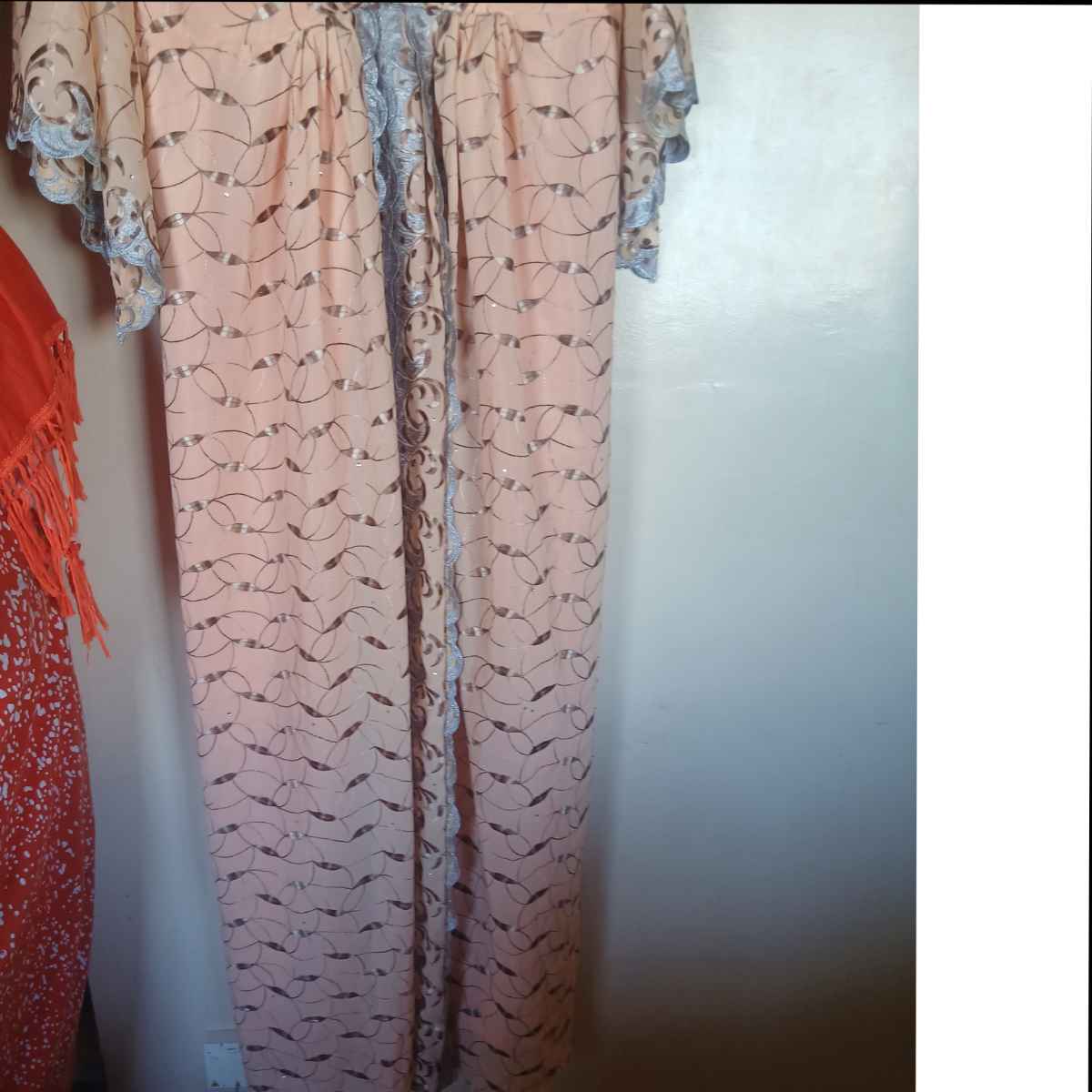 Robe brodée saumon orange femme, longue chic dentelle grise bohème
