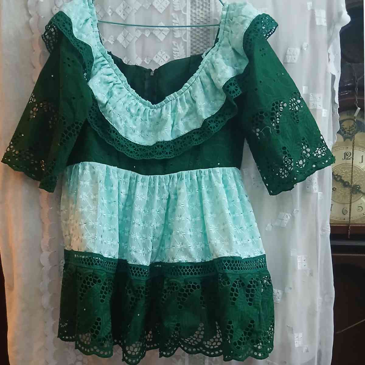 Ensemble jupe et haut femme vert brodé bohème chic dentelle coton léger