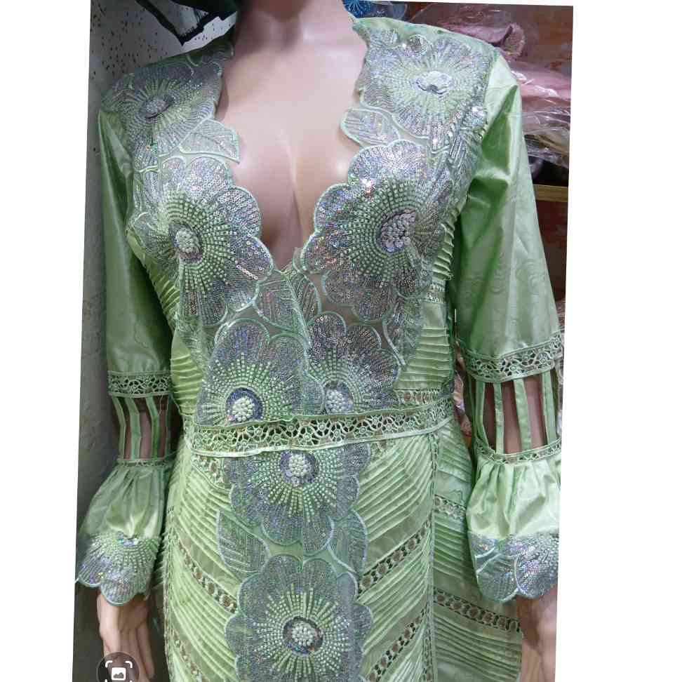 Robe geztner femme brodée sequins argentés