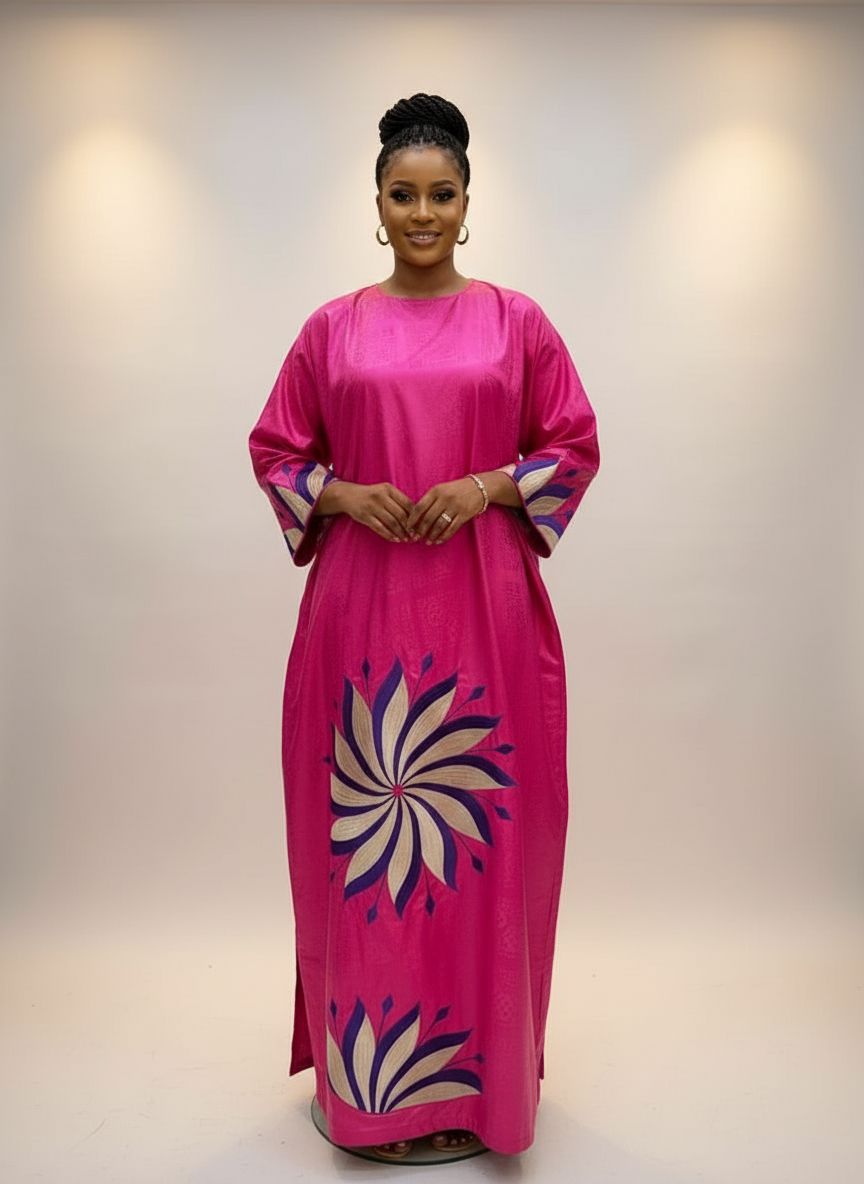 Robe boubou bazin en rose brodé