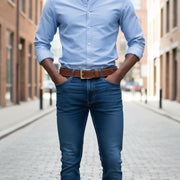 Ceinture cuir homme marron foncé élégante, boucle dorée, robuste et chic