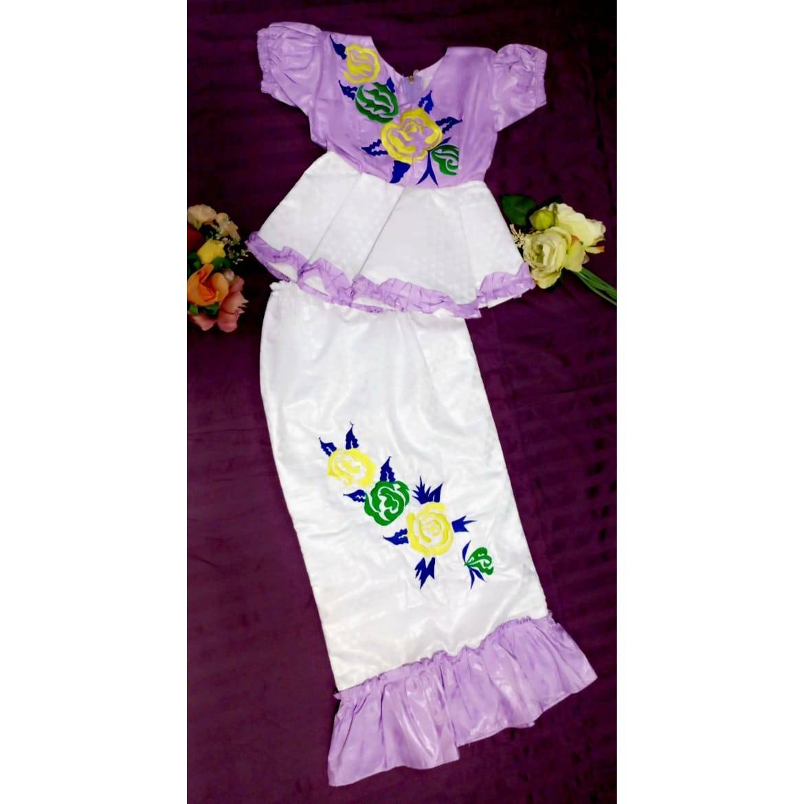 Ensemble cérémonie fille 9 ans mauve clair et blanc, jupe et haut floral chic