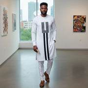 Chemise homme blanche élégante col rond coton, design moderne noir et blanc