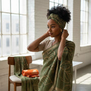 Chiffon de soie vert olive élégant, tissu premium chic pour couture et déco