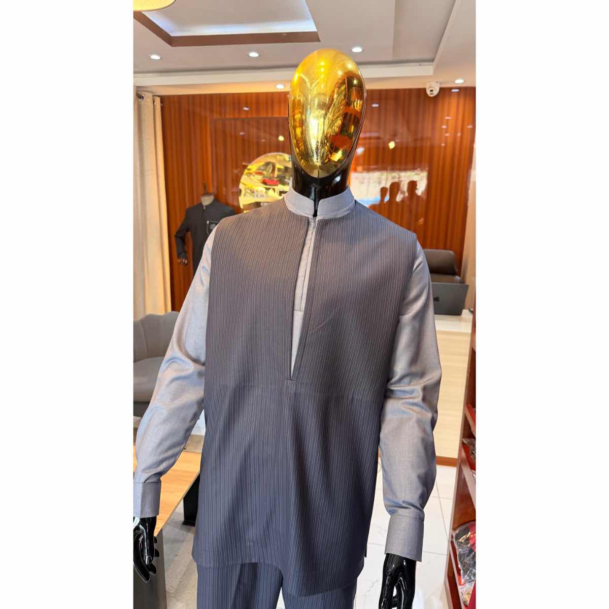 Ensemble homme africain avec gilet costume