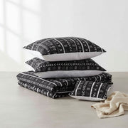 Couverture lit noir et blanc géométrique – Parure moderne et confortable