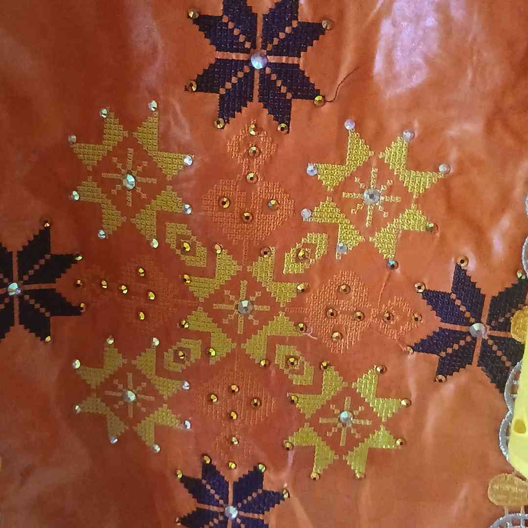 Robe bazin orange femme brodée, élégante cérémonie ou soirée grande taille