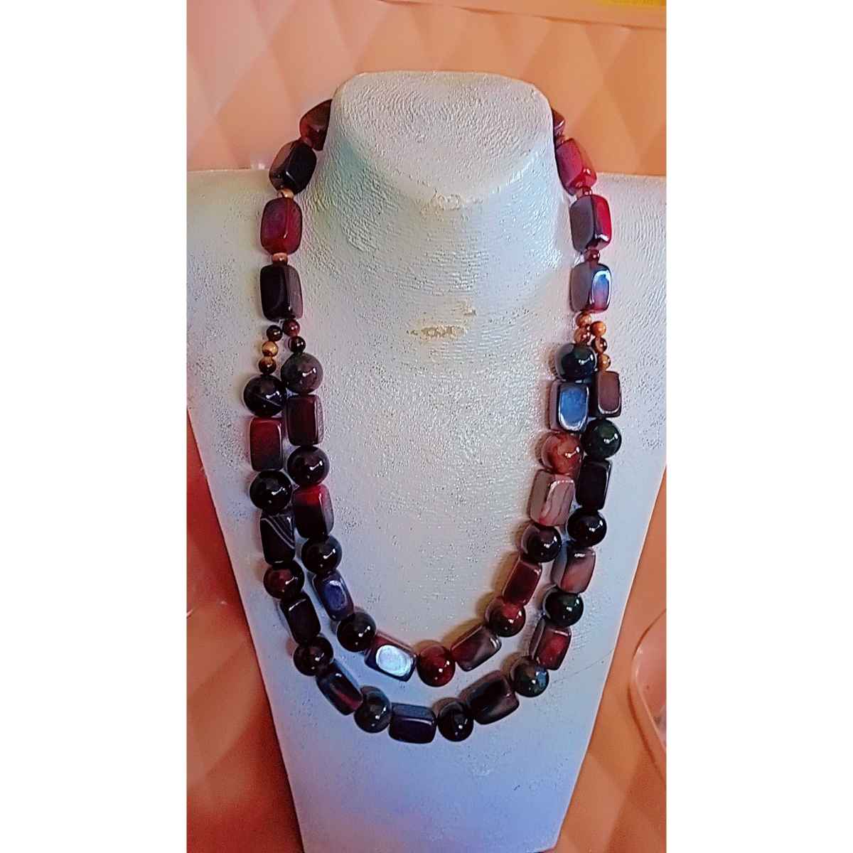 Collier pierres naturelles gris foncé double rang, bijou artisanal élégant femme