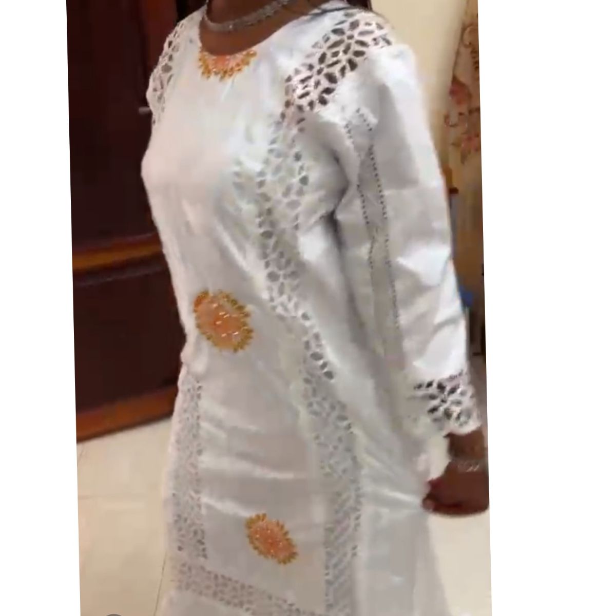 Robe femme broderie geztner élégante, longue, idéale cérémonie et mariage