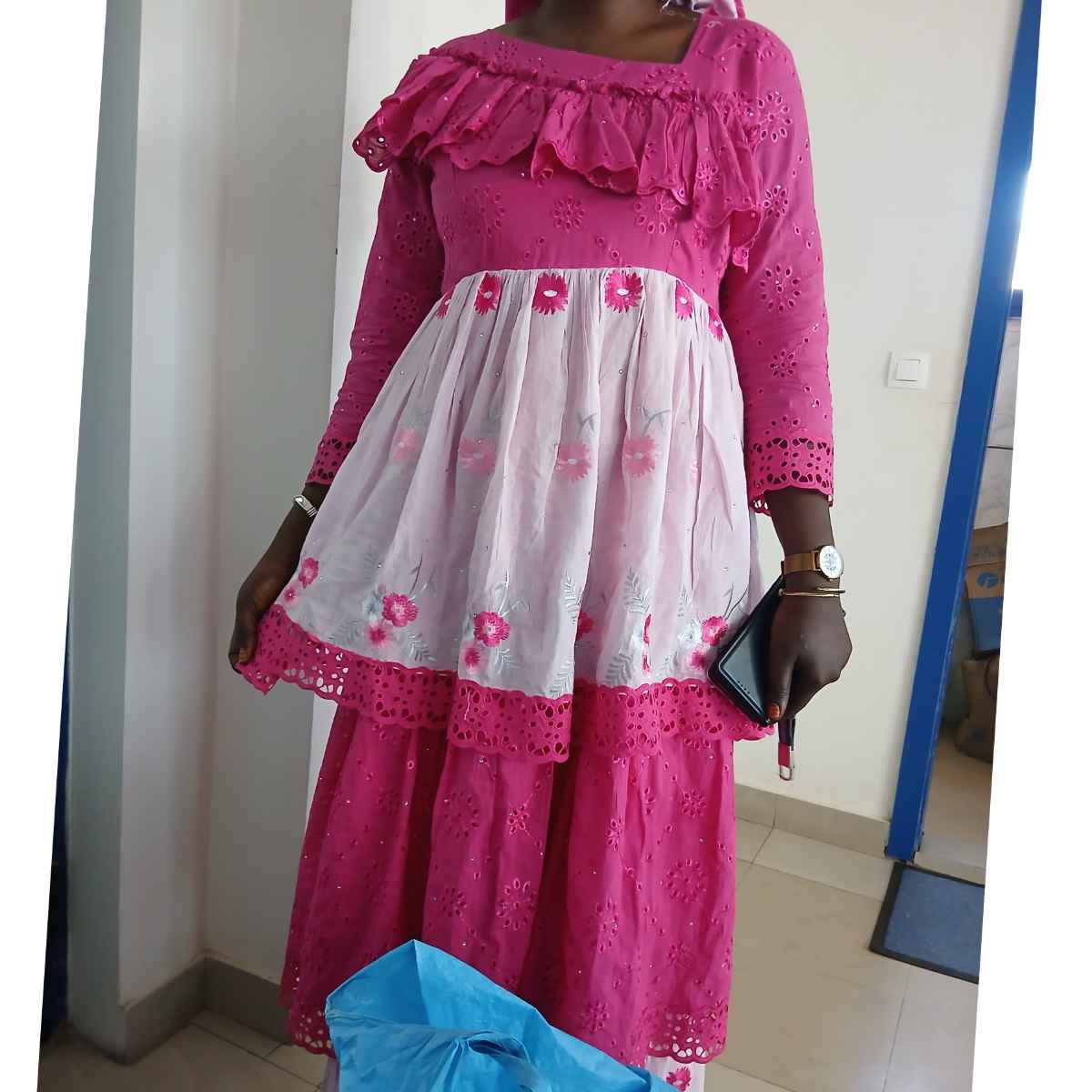 Robe voile brodée rose longue bohème chic femme, élégante et fleurie