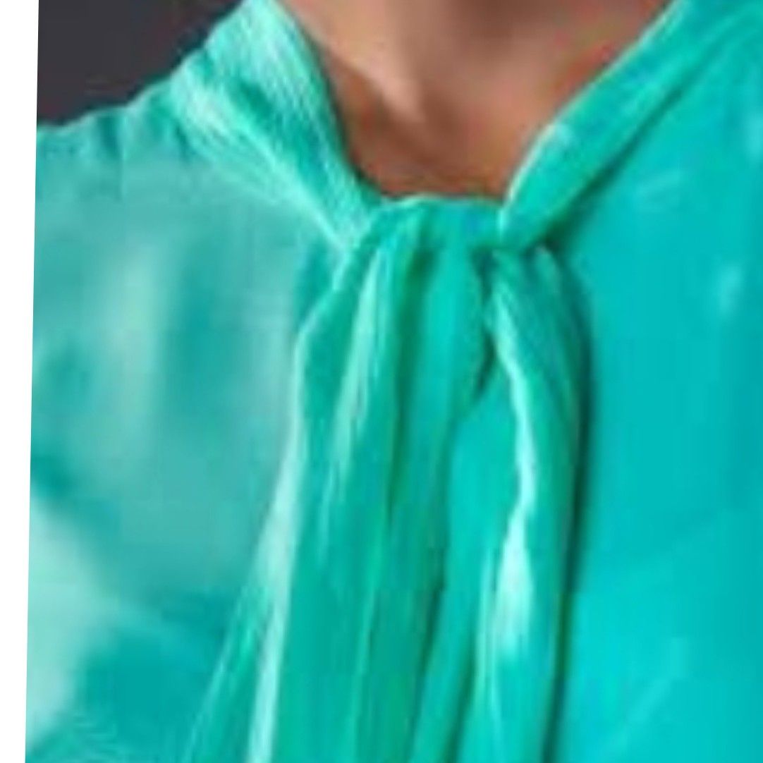 Robe femme mousseline longue élégante, fluide, manches transparentes, col nœud
