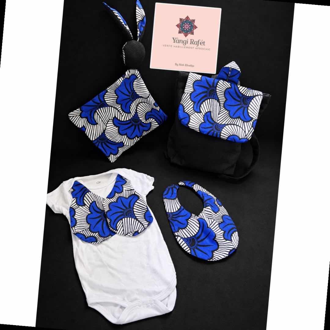 Box naissance bébé wax : coffret cadeau original avec vêtements et accessoires