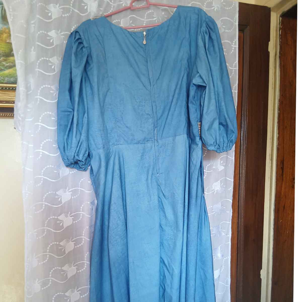 Robe coton ou soie avec garnitures