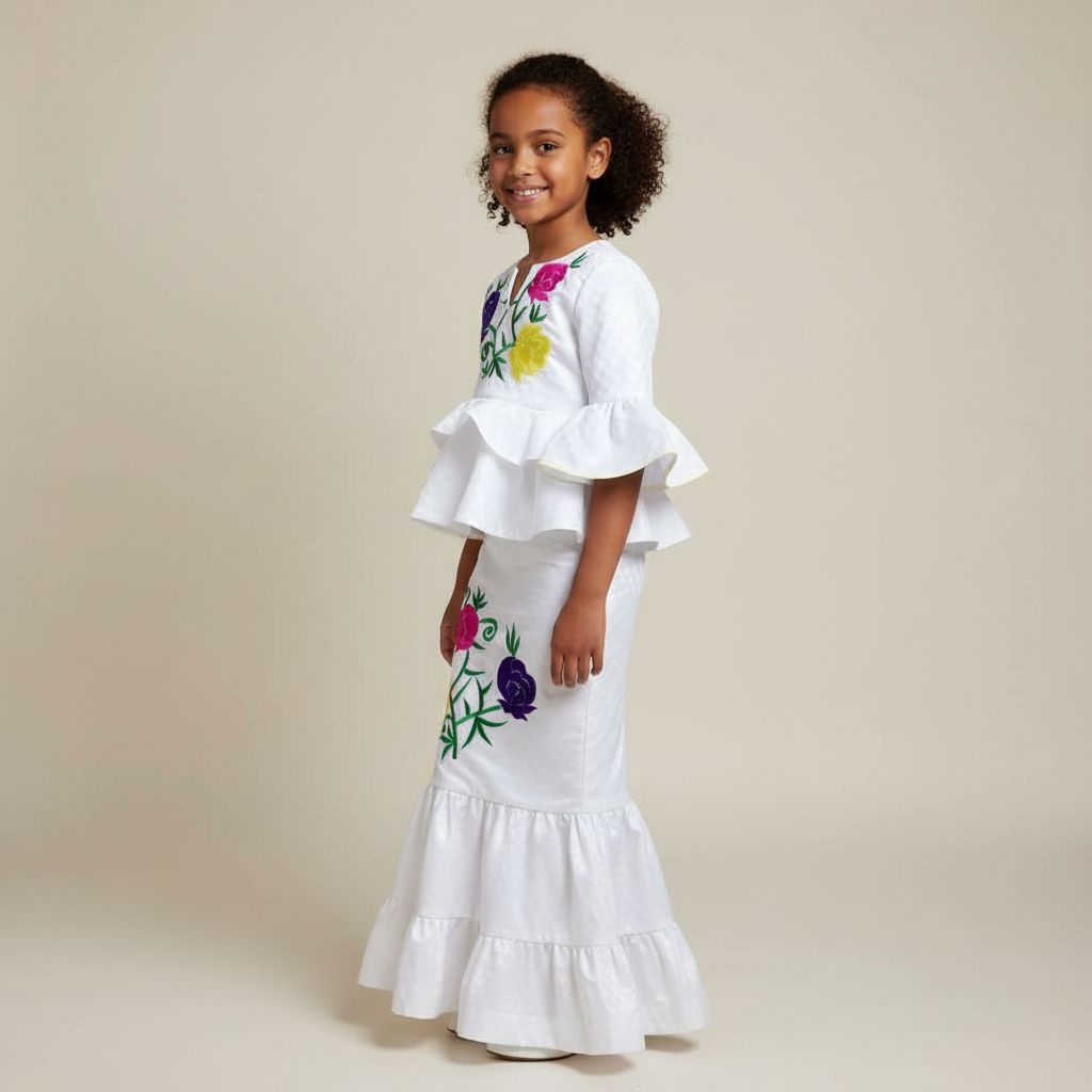 Ensemble bazin blanc fille 5 ans brodé, jupe et haut cérémonie élégants