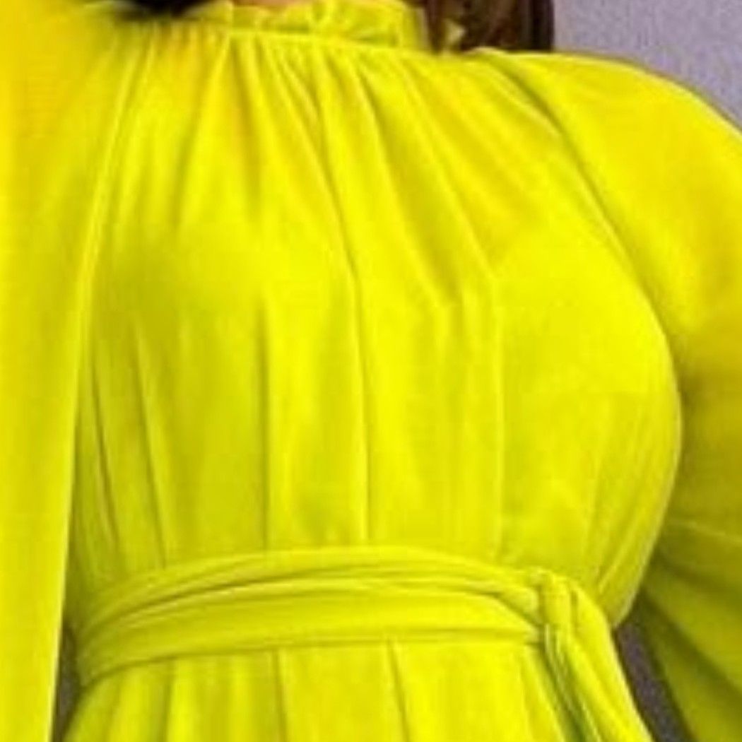 Robe en mousseline verte longue élégante