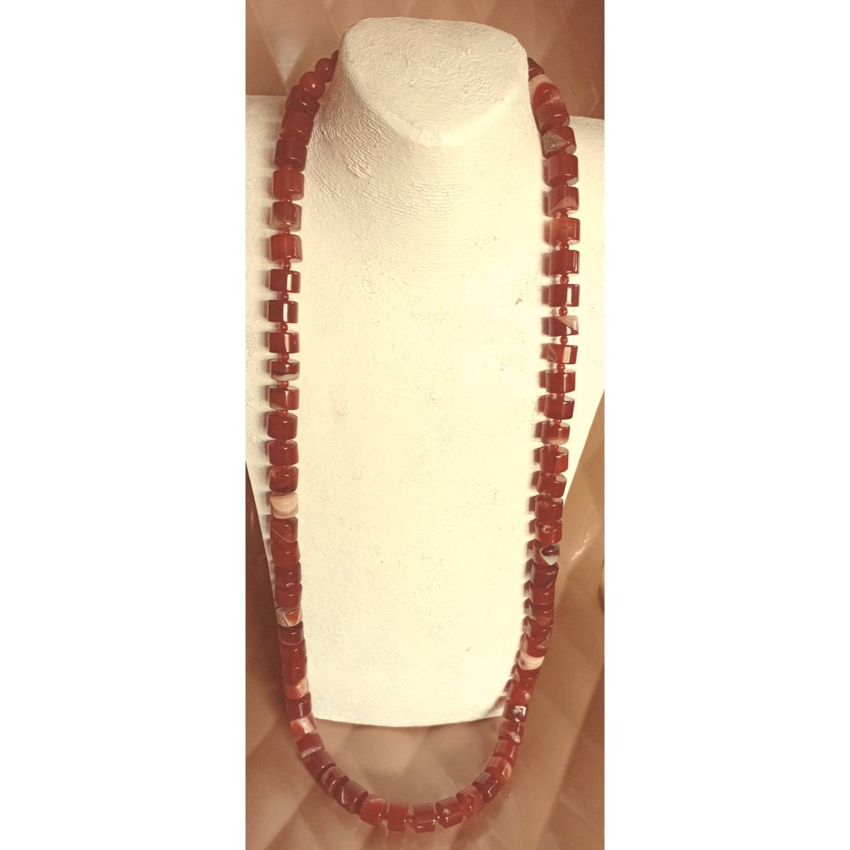 Collier perles pierre naturelle rouge brique