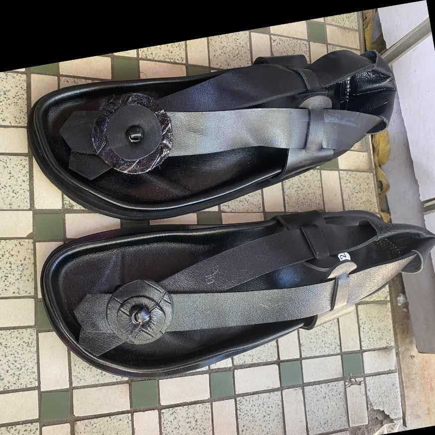 Sandale homme cuir noir élégante et confortable – Design moderne urbain