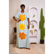 Robe en bazin peinte à la main, longue élégante fleurs, unique et artistique