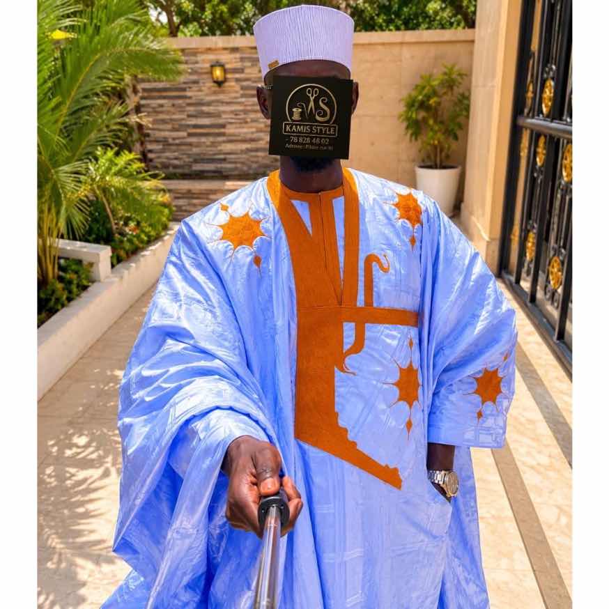 Vêtement homme traditionnel style Diomaye, boubou moderne brodé élégant